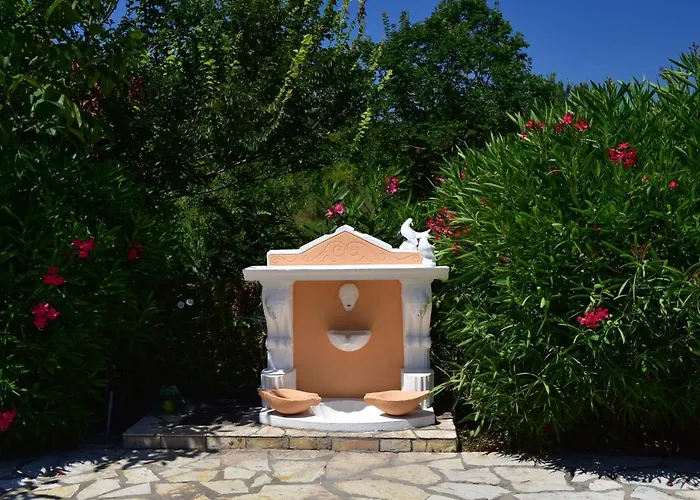 Jolie Corfu